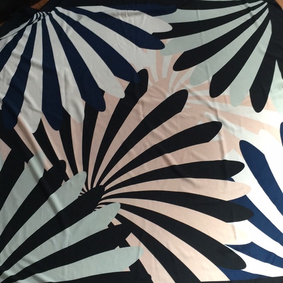 Square scarf /shawl - Picture 4 of 6